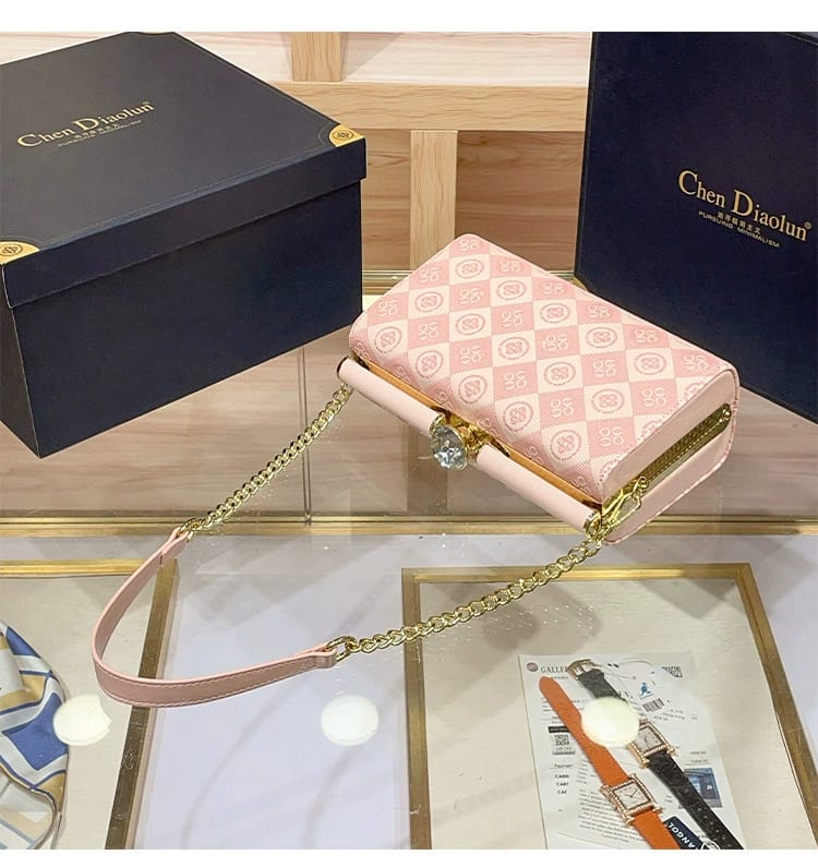 Burberry-Inspired Crossbody Bag